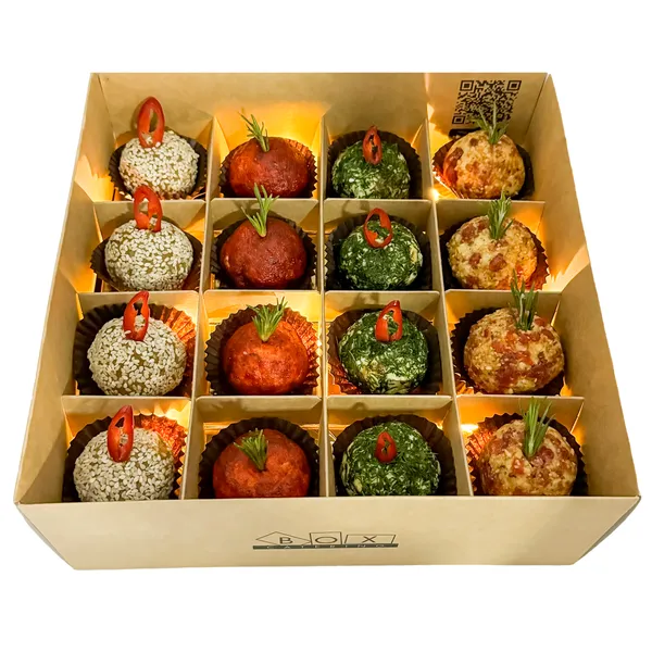 Christmas bauble box Christmas bauble box