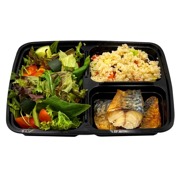 Lunch light №3 (скумбрия гриль, булгур с овощами, микс салат)