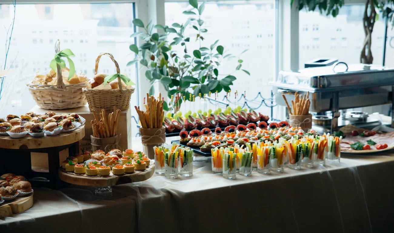 Cобытийный кейтеринг: организация корпоративного праздника