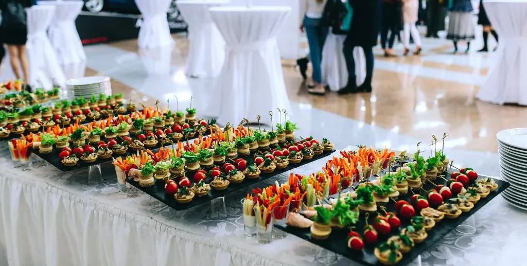 5 идей для оригинального фуршета