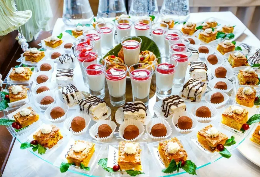 Фуршет на день рождения – рекомендации эксперта