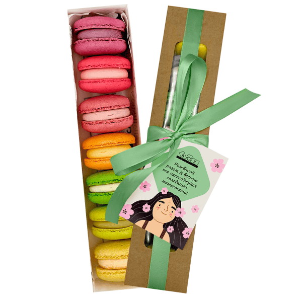 Macaron Mania box